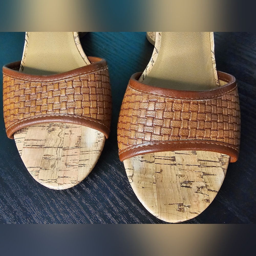 White Mountain 'Elise' Brown Strappy Sandals w/ Cork Heel Women's Size 7.5 - Picture 10 of 10